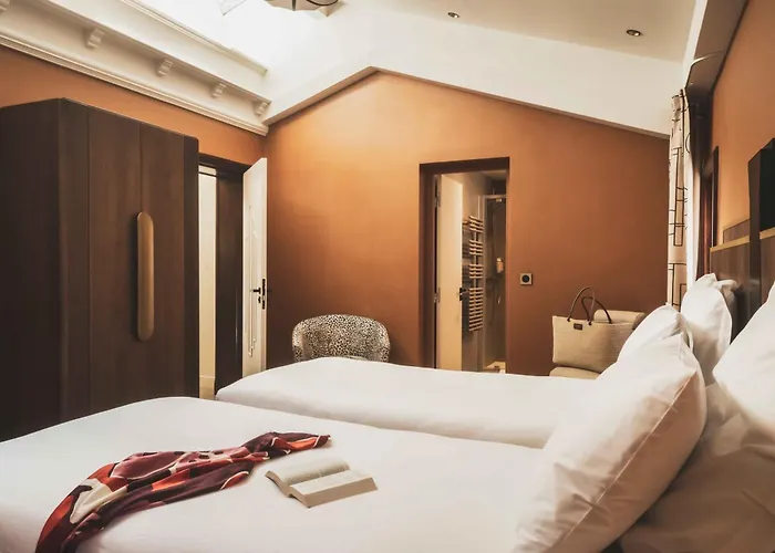 Parc Victoria Hotel *