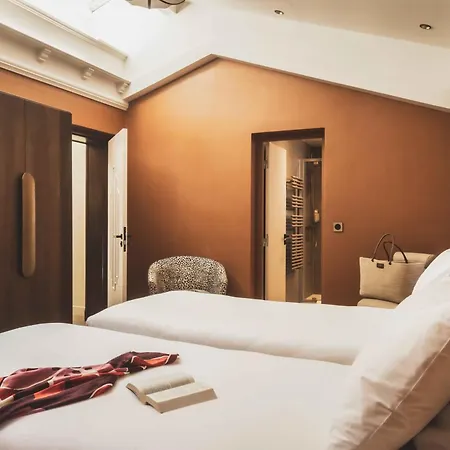 Parc Victoria Hotel *