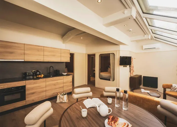 Parc Victoria מלון *